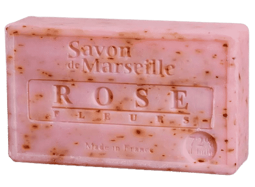 Savon de Marseille mit Rosenblütenblatt